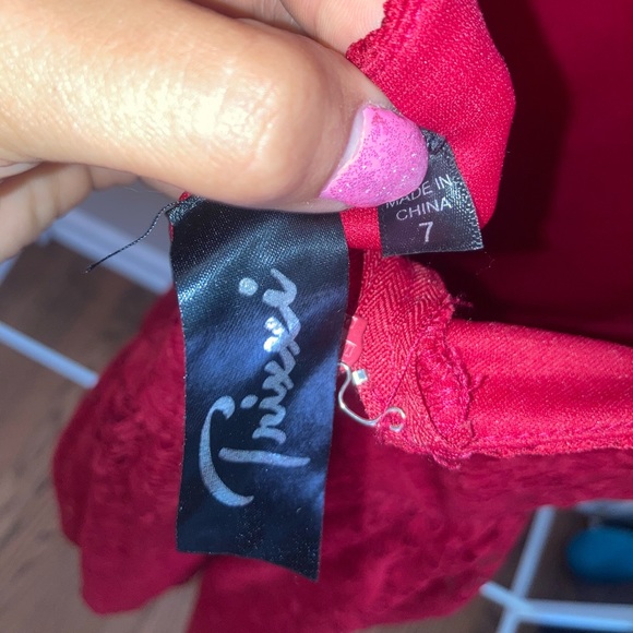 Red Dress Juniors Size 7 Lace Holiday Dress - Picture 3 of 3